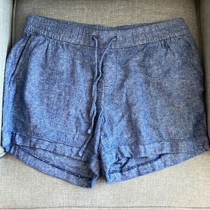 Old Navy pull on shorts with front tie Blue linen blend